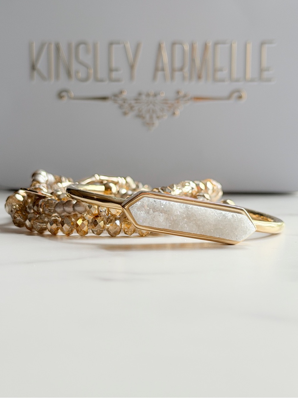 Kinsley Armelle Gold Druzy Crystal Stretch Bracelet Stack Boho Luxe Goldtone EUC